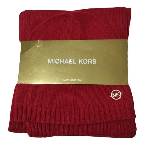 Pre-owned Michael Kors Scarf In Red