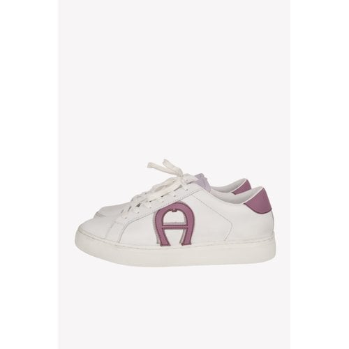 Pre-owned Aigner Leather Trainers In White