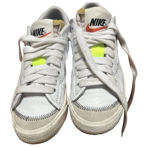 Pre-owned Nike Trainers In White