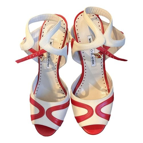 Pre-owned Manolo Blahnik Leather Sandals In Red