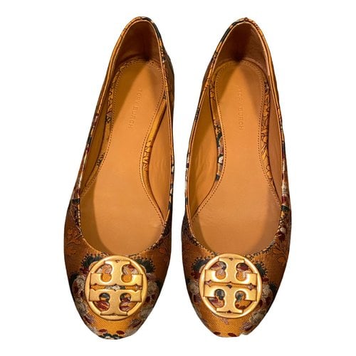 Pre-owned Tory Burch Cloth Ballet Flats In Orange