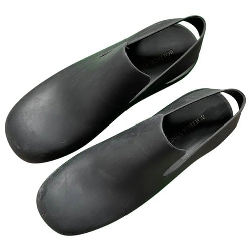 Pre-owned Bottega Veneta Sandals In Black