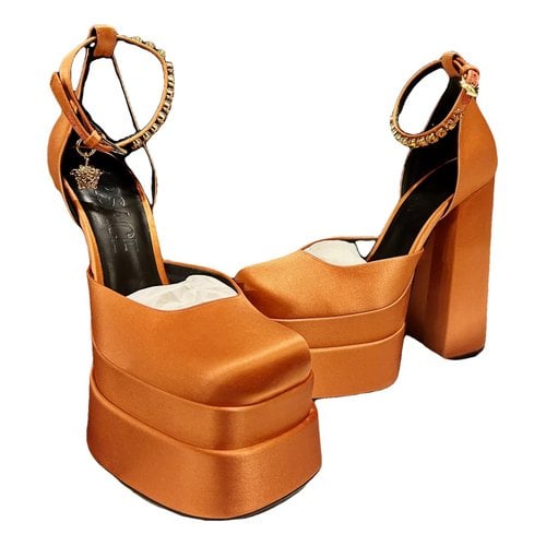 Pre-owned Versace Medusa Aevitas Leather Heels In Orange