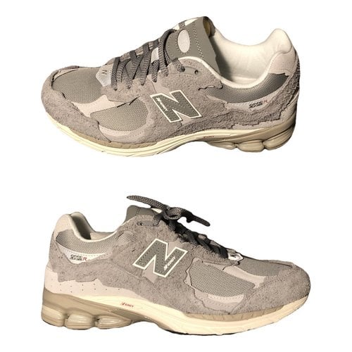 Pre-owned New Balance Cloth Low Trainers In Grey