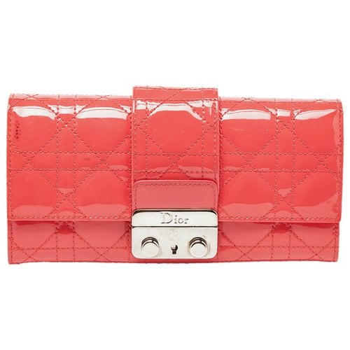 Pre-owned Dior Patent Leather Wallet In Orange