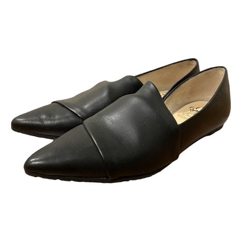 Pre-owned Vibram Leather Ballet Flats In Black