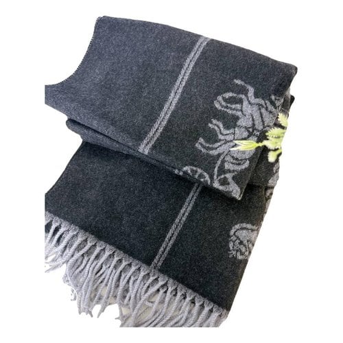 Pre-owned Coach Scarf In Black