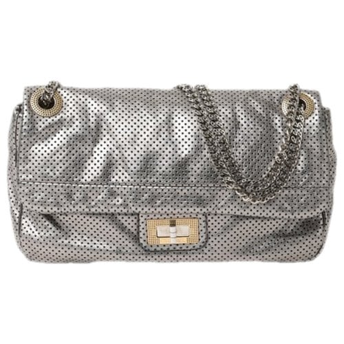 Pre-owned Chanel Leather Crossbody Bag In Silver