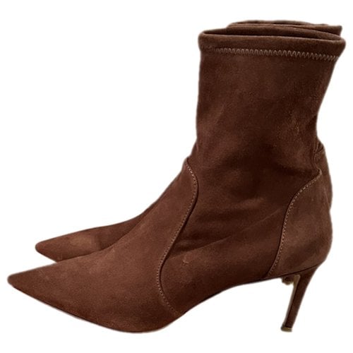 Pre-owned Stuart Weitzman Ankle Boots In Brown