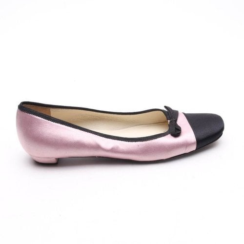 Pre-owned Prada Cloth Flats In Pink