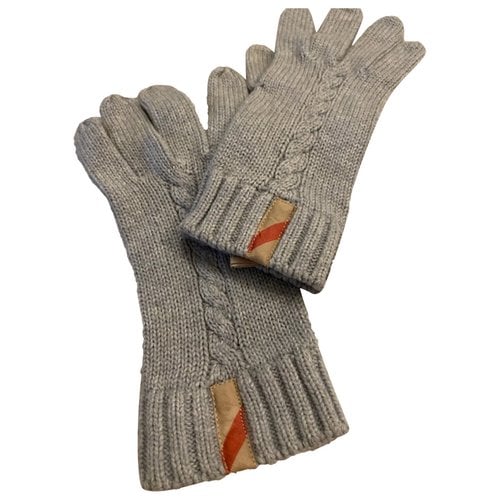 Pre-owned Burberry Gloves In Grey