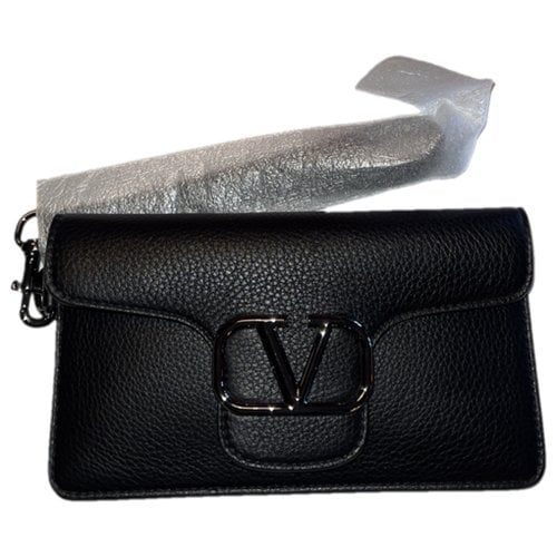 Pre-owned Valentino Garavani Vlogo Leather Wallet In Black