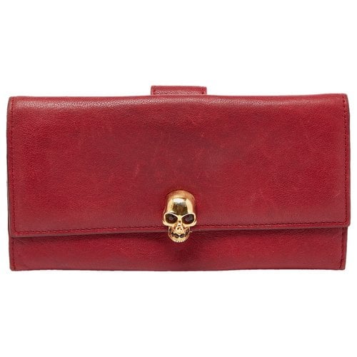 Pre-owned Alexander Mcqueen Leather Wallet In Red