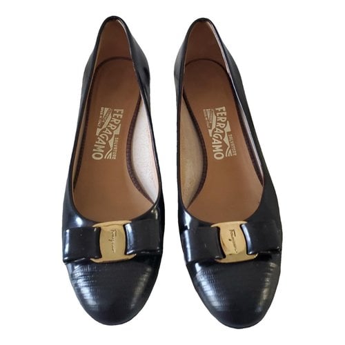 Pre-owned Ferragamo Patent Leather Heels In Black