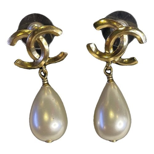 Pre-owned Chanel Earrings In Gold