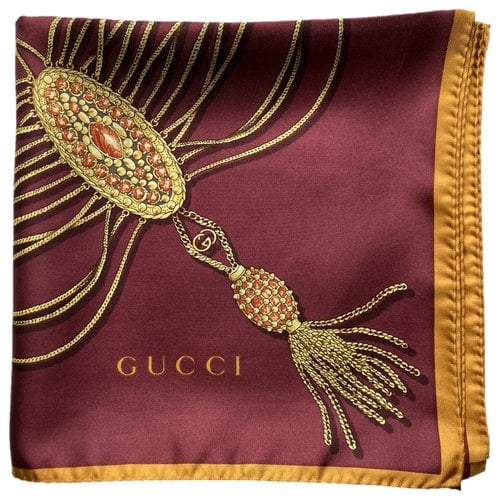 Pre-owned Gucci Silk Scarf In Burgundy