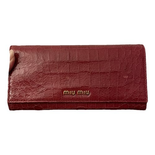 Pre-owned Miu Miu Leather Wallet In Burgundy