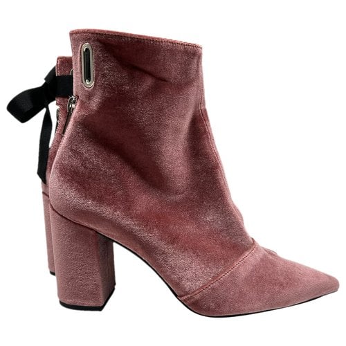 Pre-owned Robert Clergerie Velvet Boots In Pink