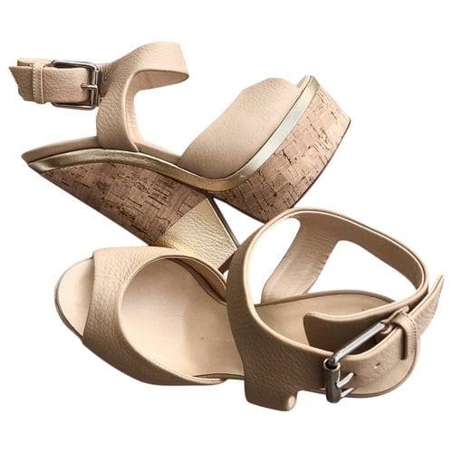 Pre-owned Giuseppe Zanotti Leather Sandals In Beige