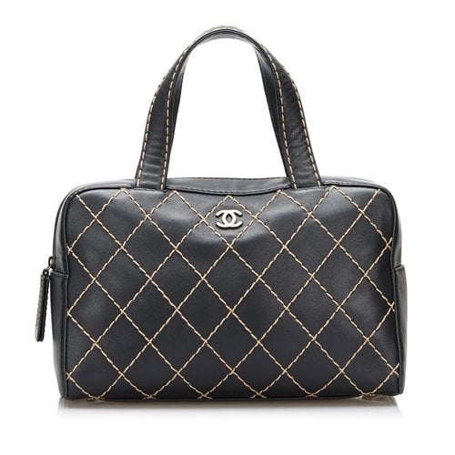 Pre-owned Chanel Wild Stitch Leather Handbag In Black