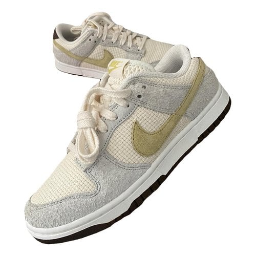 Pre-owned Nike Sb Dunk Low Cloth Trainers In Grey