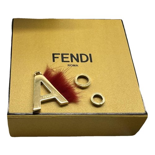 Pre-owned Fendi Purse In Gold