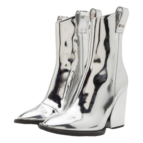 Pre-owned N°21 Leather Ankle Boots In Silver