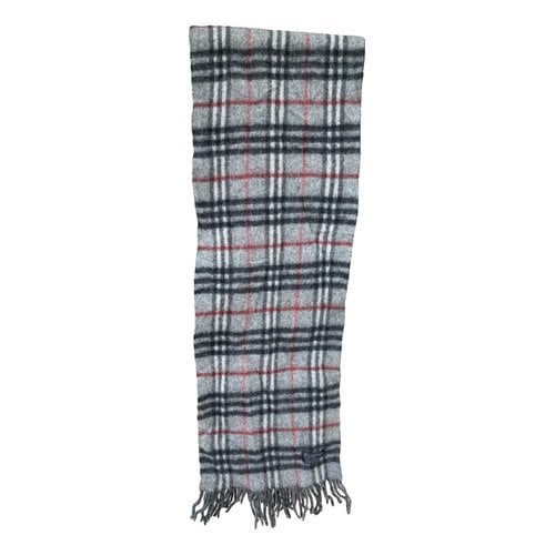 Pre-owned Burberry Cashmere Scarf In Grey