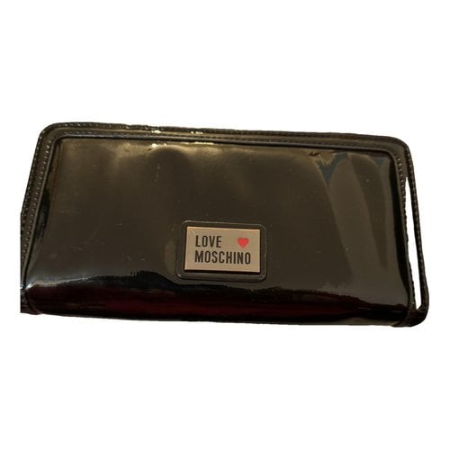 Pre-owned Moschino Love Vinyl Wallet In Black