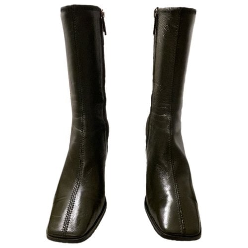Pre-owned Lola Cruz Leather Boots In Green