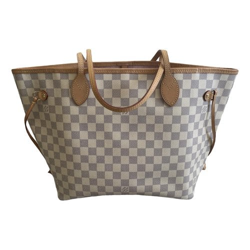 Pre-owned Louis Vuitton Neverfull Cloth Handbag In White
