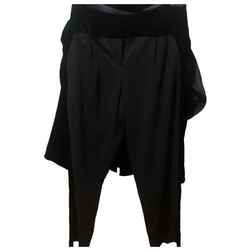 Pre-owned Giorgio Armani Wool Trousers In Black