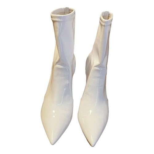 Pre-owned Gianvito Rossi Vinyl Boots In White