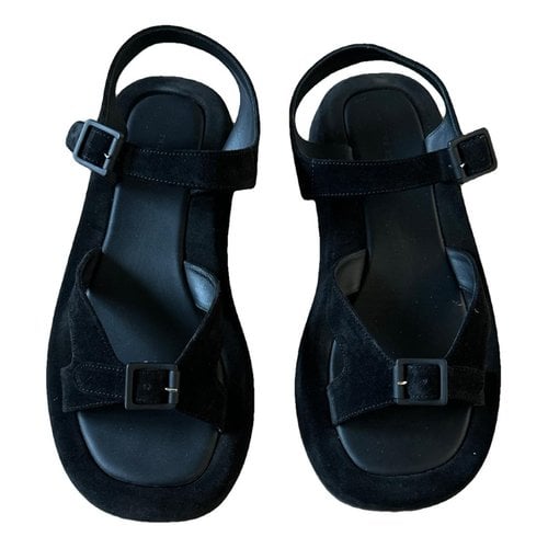 Pre-owned The Row Sandal In Black