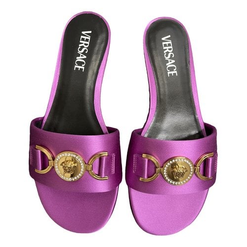 Pre-owned Versace Cloth Flats In Purple