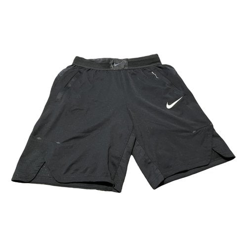 Pre-owned Nike Short In Black