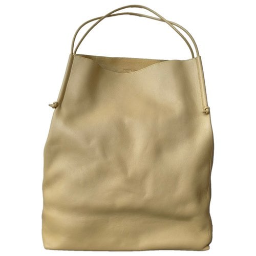Pre-owned Bottega Veneta Leather Handbag In Beige