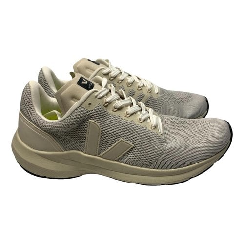 Pre-owned Veja Cloth Trainers In Grey