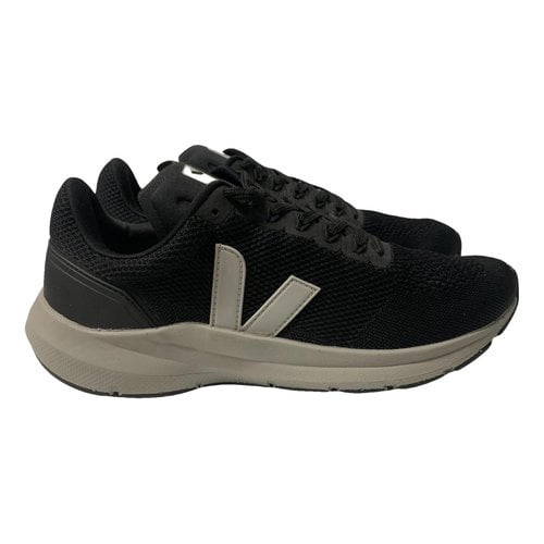 Pre-owned Veja Cloth Trainers In Black