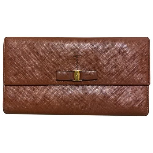 Pre-owned Ferragamo Leather Wallet In Brown