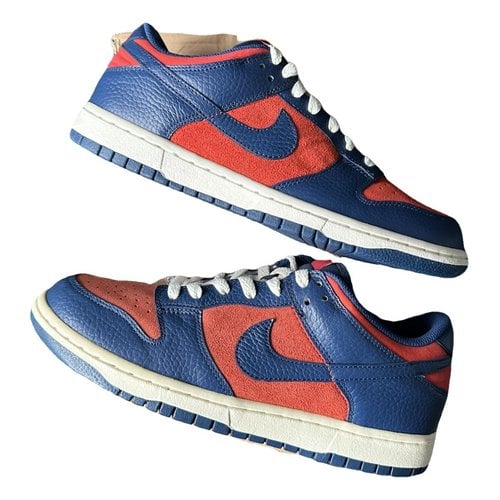 Pre-owned Nike Sb Dunk Low Leather Low Trainers In Blue