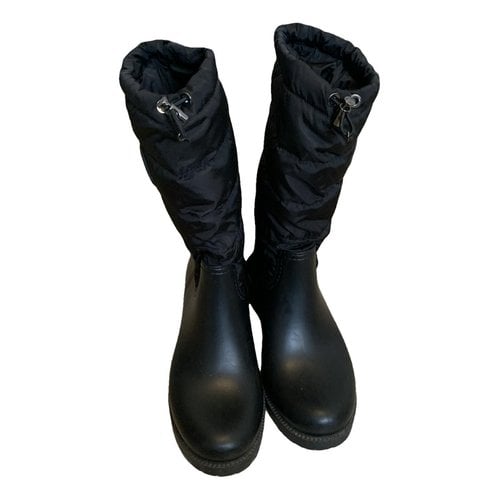 Pre-owned Moncler Snow Boots In Black