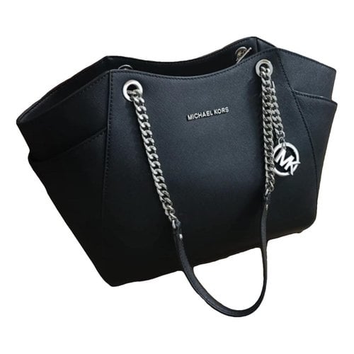 Pre-owned Michael Kors Jet Set Leather Handbag In Black