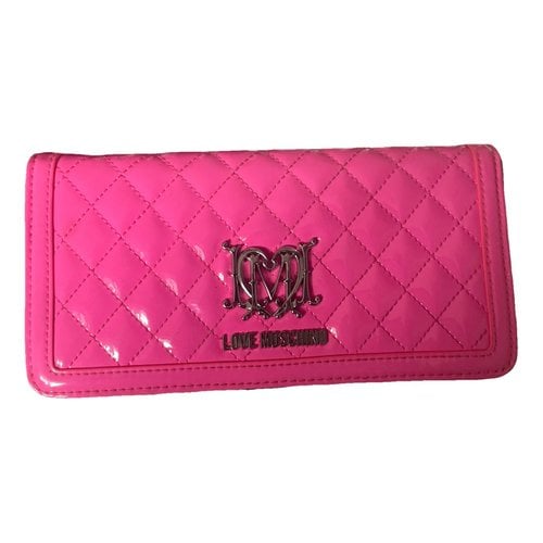 Pre-owned Moschino Love Vegan Leather Clutch Bag In Pink