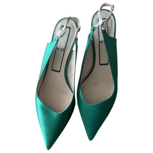 Pre-owned N°21 Cloth Heels In Green