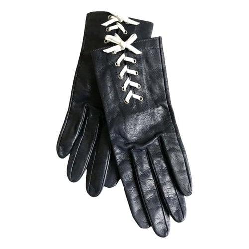 Pre-owned Saint Laurent Leather Gloves In Purple