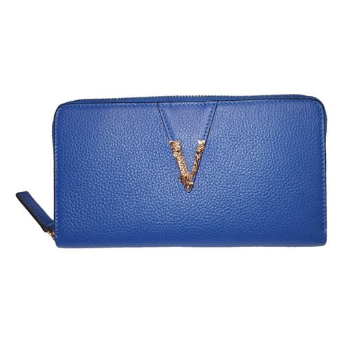 Pre-owned Versace Leather Wallet In Blue