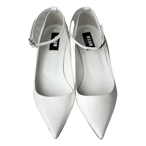 Pre-owned Msgm Patent Leather Heels In White
