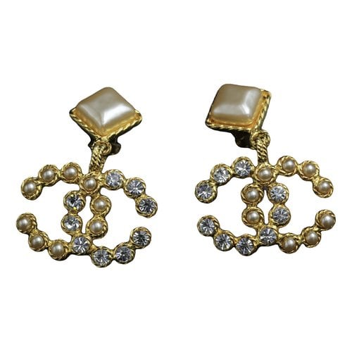 Pre-owned Chanel Cc Crystal Earrings In Gold