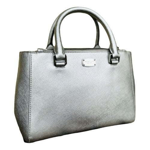 Pre-owned Michael Kors Savannah Leather Handbag In Silver